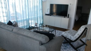 Living area - Grand 2BR Condo with Great Views (Toronto)