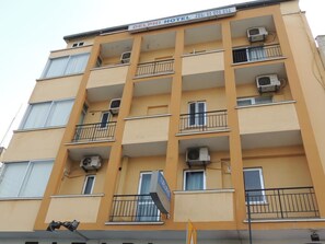 Front of property - Delphi Hotel (Nicosia)