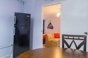 Apartment, 1 Queen-Bett und Schlafsofa, Nichtraucher | 1 Schlafzimmer, individuell dekoriert, individuell eingerichtet