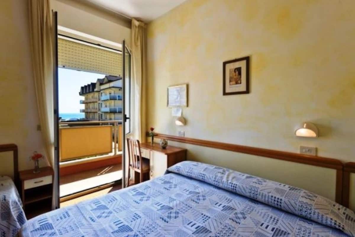 Una cassaforte in camera, letti aggiuntivi (a pagamento)