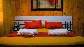 Desk, iron/ironing board, free WiFi, bed sheets