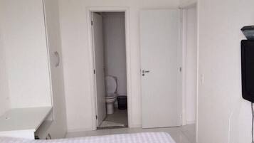 Apartment, 2 Bedrooms, Non Smoking | 2 bedrooms, premium bedding, free WiFi, bed sheets