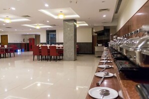 Dining - OYO Premium Secunderabad Station (Hyderabad)