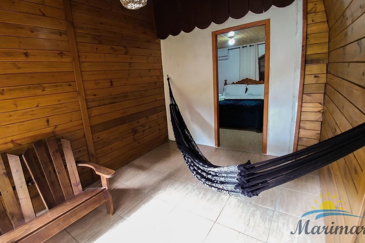 Suíte, suíte (Casal com Rede) | Roupas de cama de algodão egípcio, frigobar, Wi-Fi de cortesia