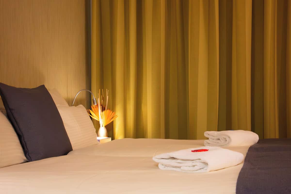 comfort double room, non smoking | 1 bedroom, premium bedding, minibar, in-room safe