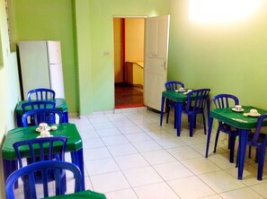 Desayuno continental incluido los días de semana