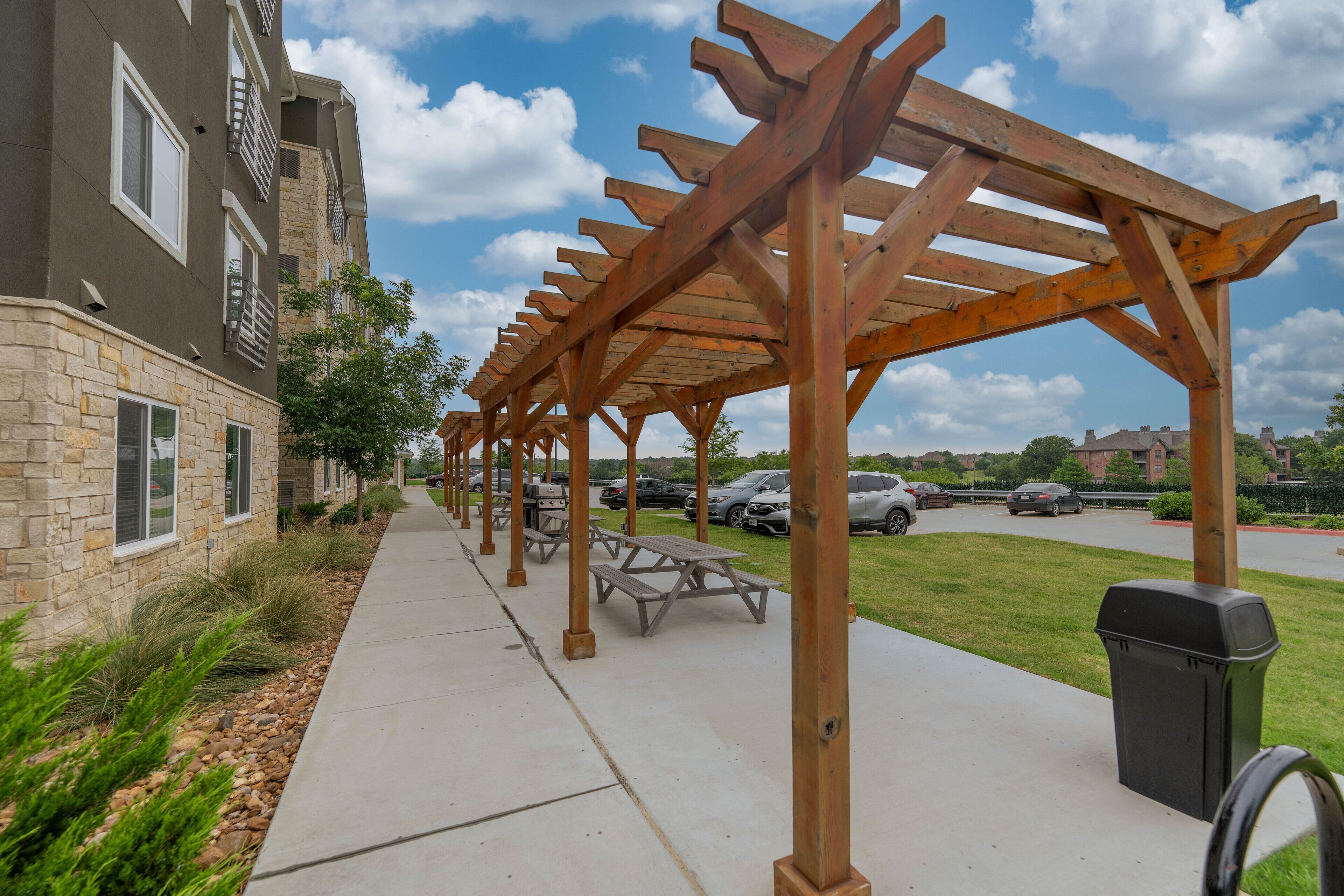Photo - Soka Suites Dallas - Las Colinas