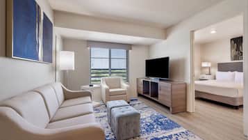 Suite, 1 habitación | Escritorio, espacio para trabajar con laptop y insonorización