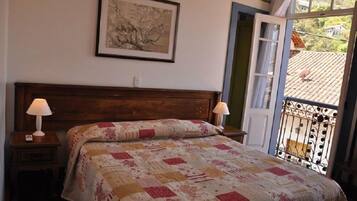 Quarto casal superior | Frigobar