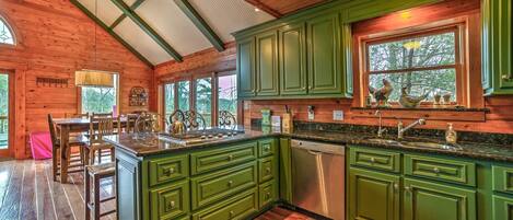 Apartment, 1 King-Bett, Nichtraucher | Eigene Küche | Großer Kühlschrank, Mikrowelle, Ofen, Herdplatte