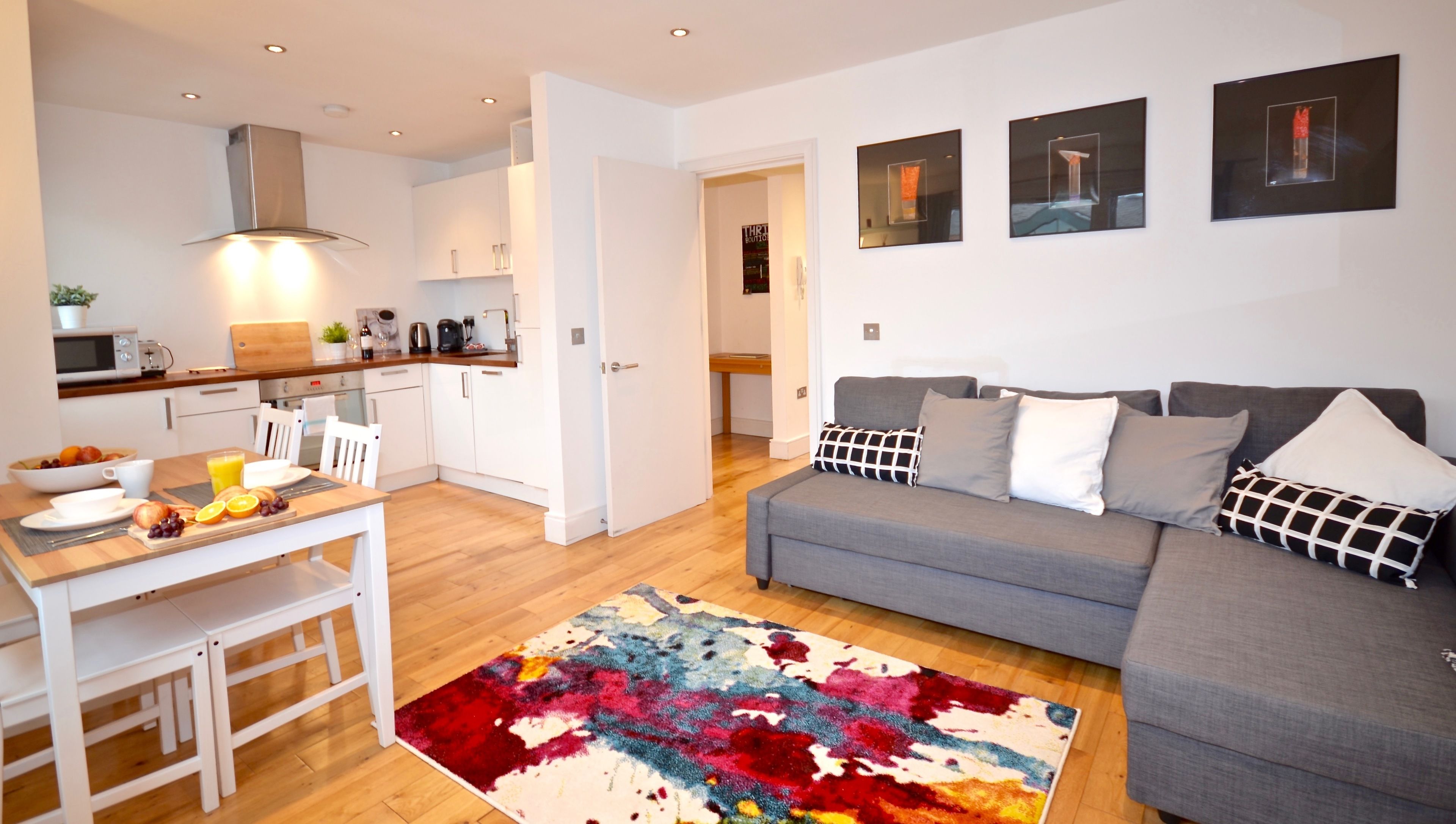 Apartment, 1 Queen Bed with Sofa bed, Non Smoking | Interior detail