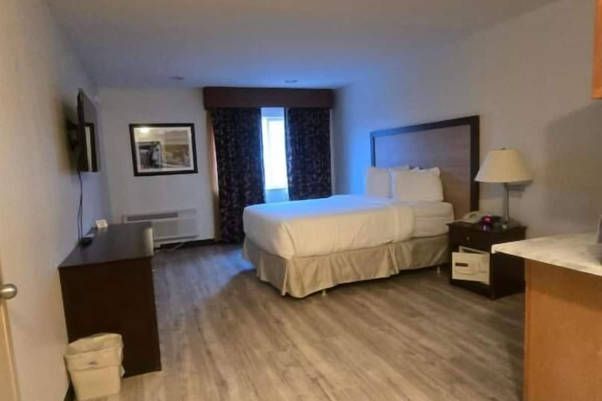 Comfort-studio, 1 keskisuuri parisänky | 1 makuuhuone, tallelokero huoneessa, työpöytä, pimennysverhot