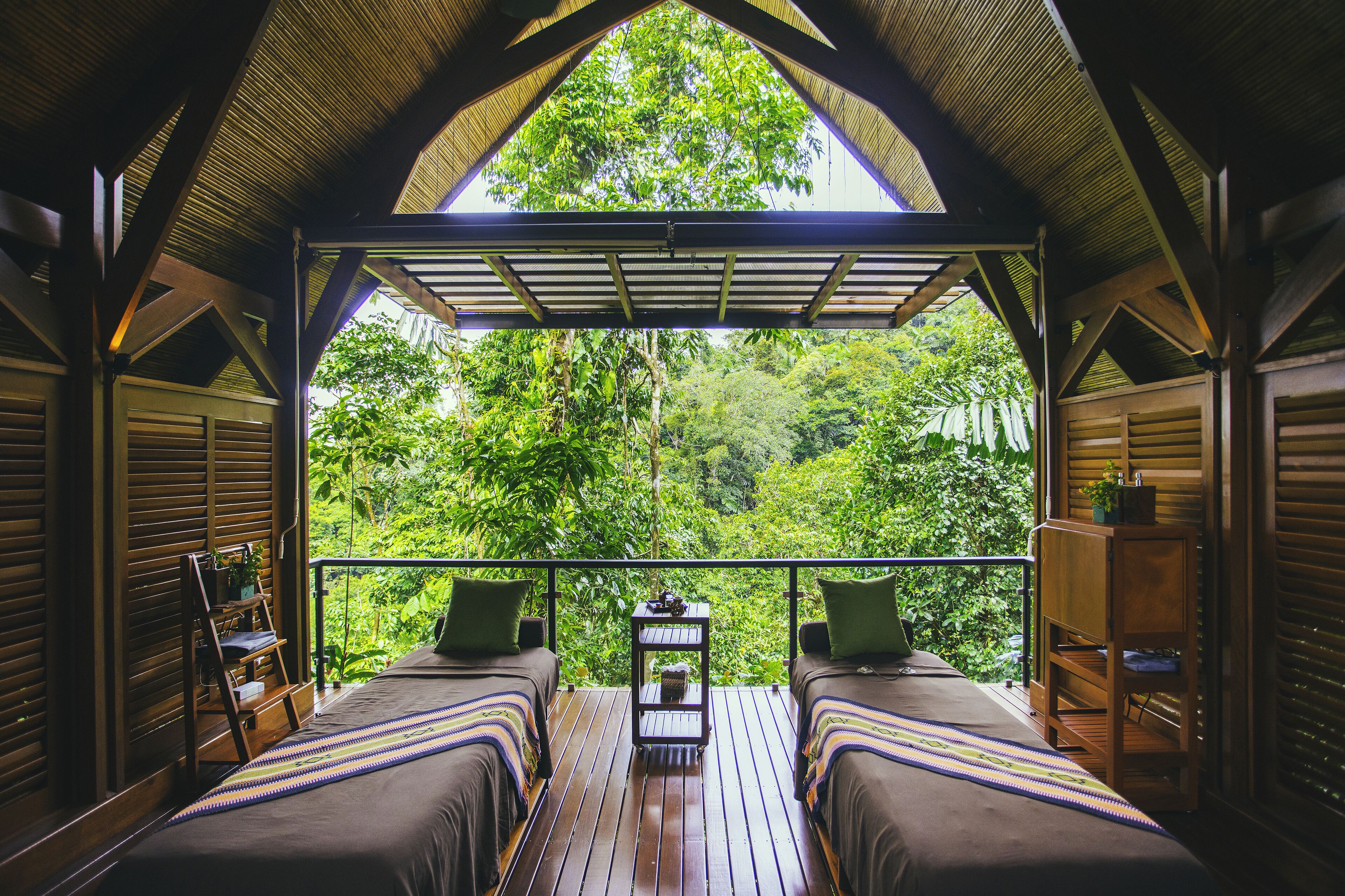 Couples treatment room(s), body treatments, aromatherapy