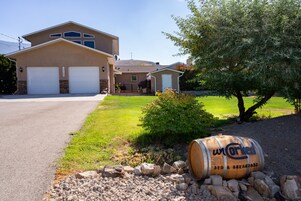 Entrada al alojamiento