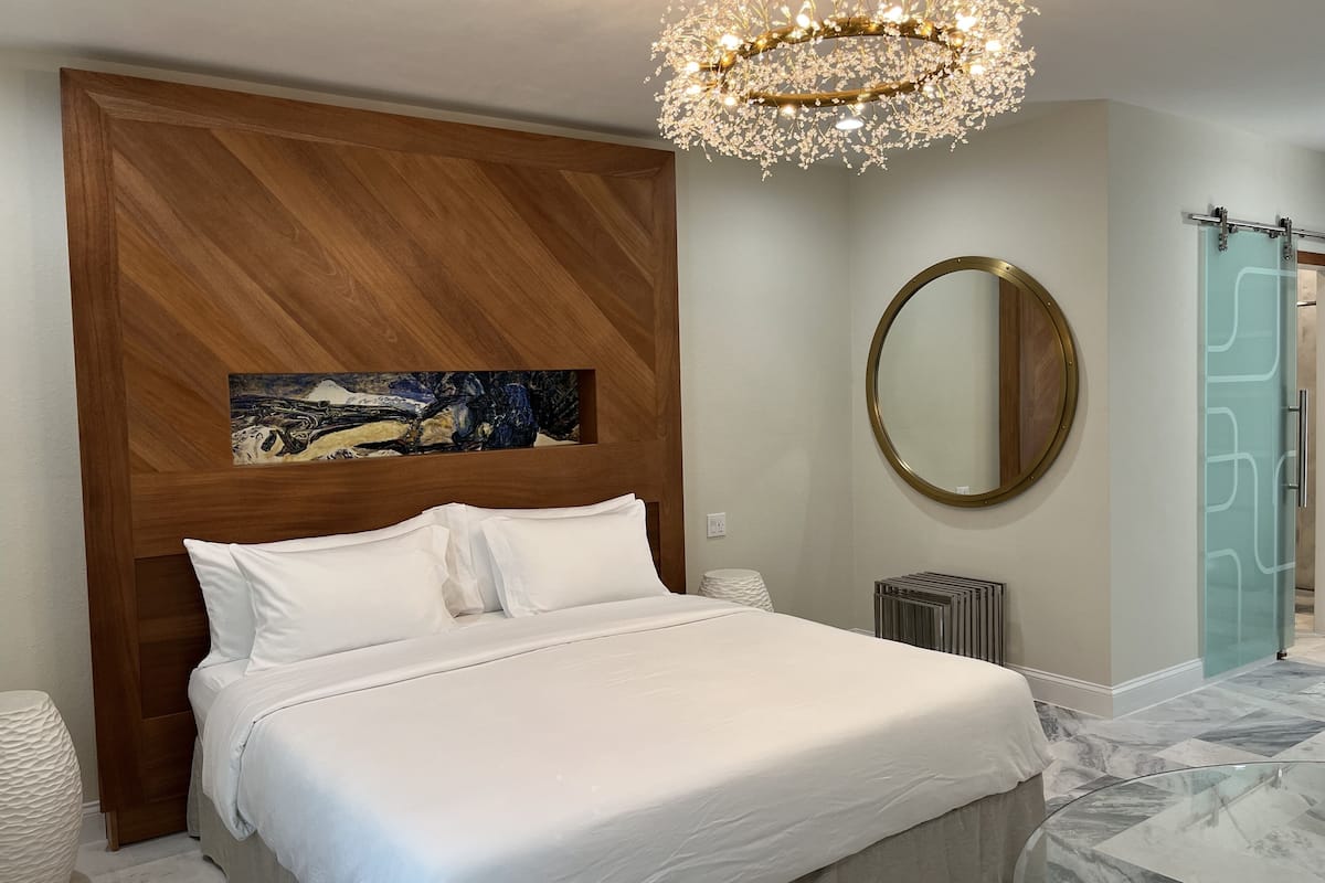 deluxe room | individually decorated, individually furnished, free wifi, bed sheets