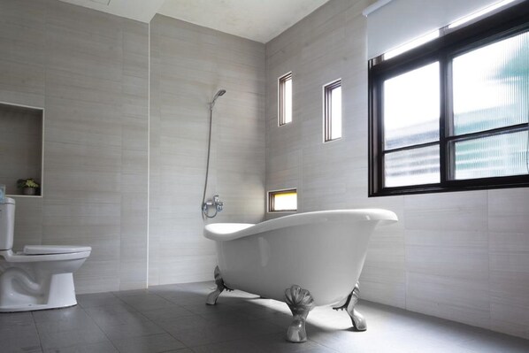Bathroom - OAOA Anping House (Tainan)