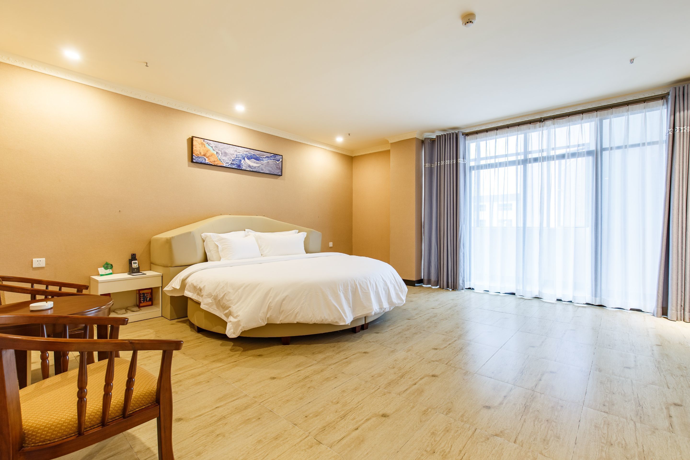 desk, blackout curtains, rollaway beds, free wifi