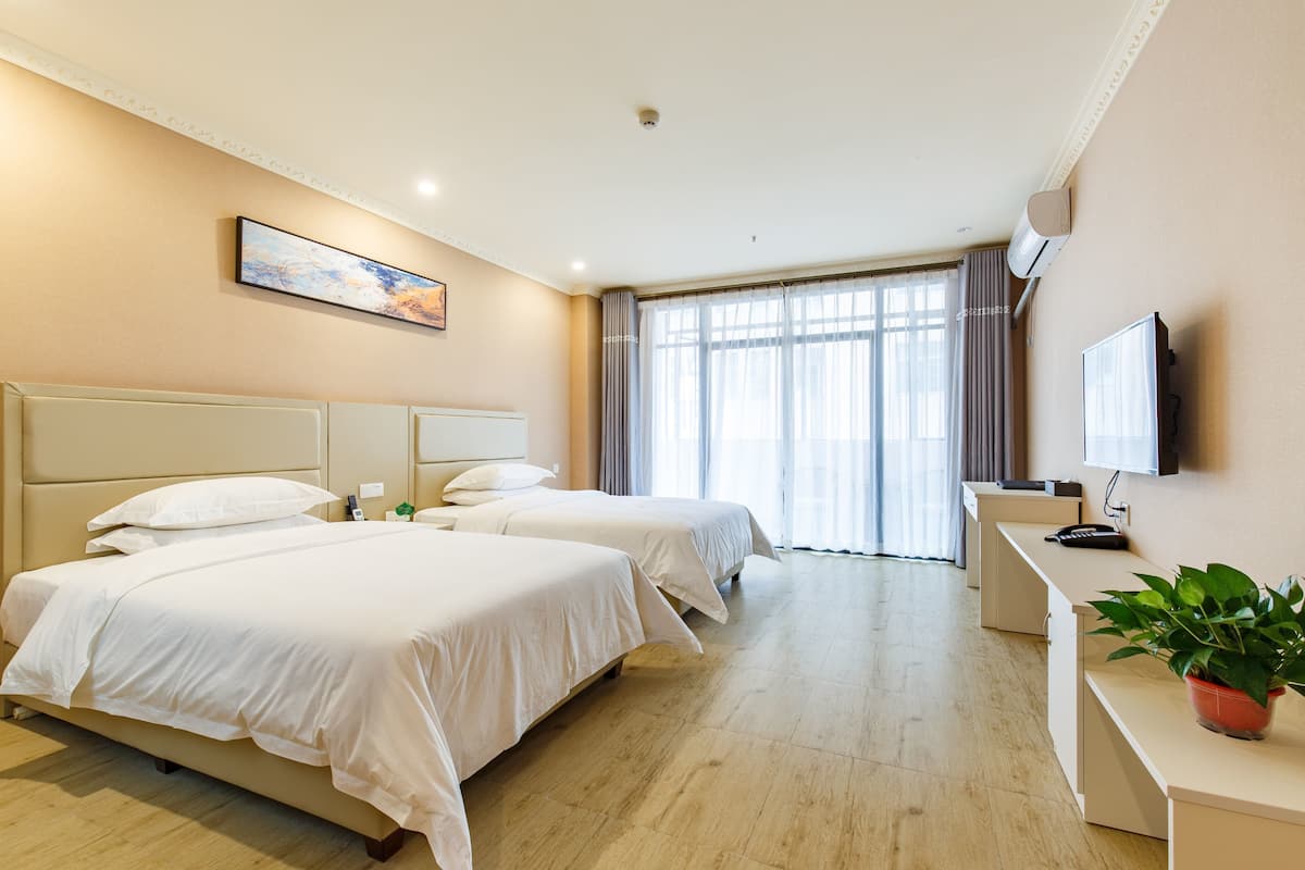 desk, blackout curtains, rollaway beds, free wifi