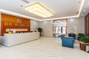 Mostrador para check-in y check-out