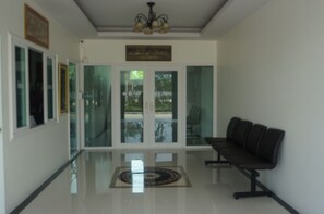 Khu tiếp khách ở sảnh
