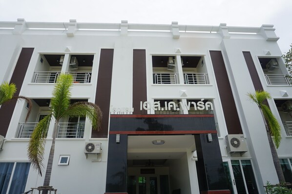 Ngoại thất