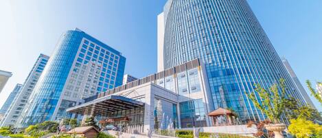 Fachada de la propiedad