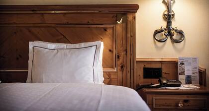 Chalet Hotel Schoenegg