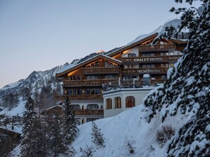 Exterior - Chalet Hotel Schoenegg (Zermatt)