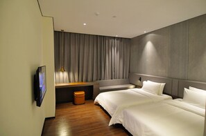 Superior Twin Room | Blackout drapes, free WiFi - WEITO Hotel (Guangzhou)