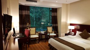 Blackout drapes, rollaway beds, free WiFi, bed sheets - Grand Villa Hotel (Guangzhou)