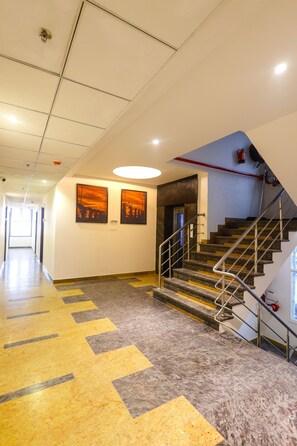 Elevator - Hotel Dolphin International (Varanasi)