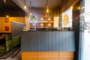 Restaurant - Hotel Dolphin International (Varanasi)