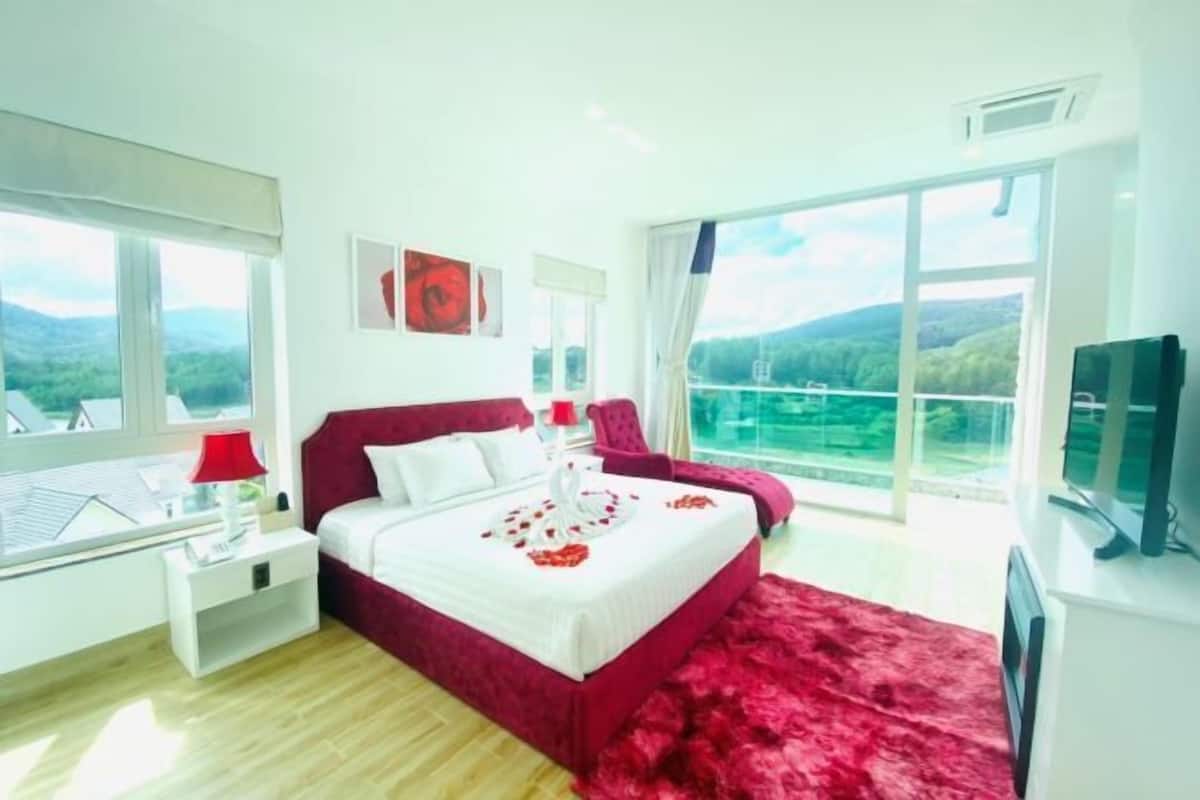 1 dormitorio, minibar, caja fuerte y mobiliario individual