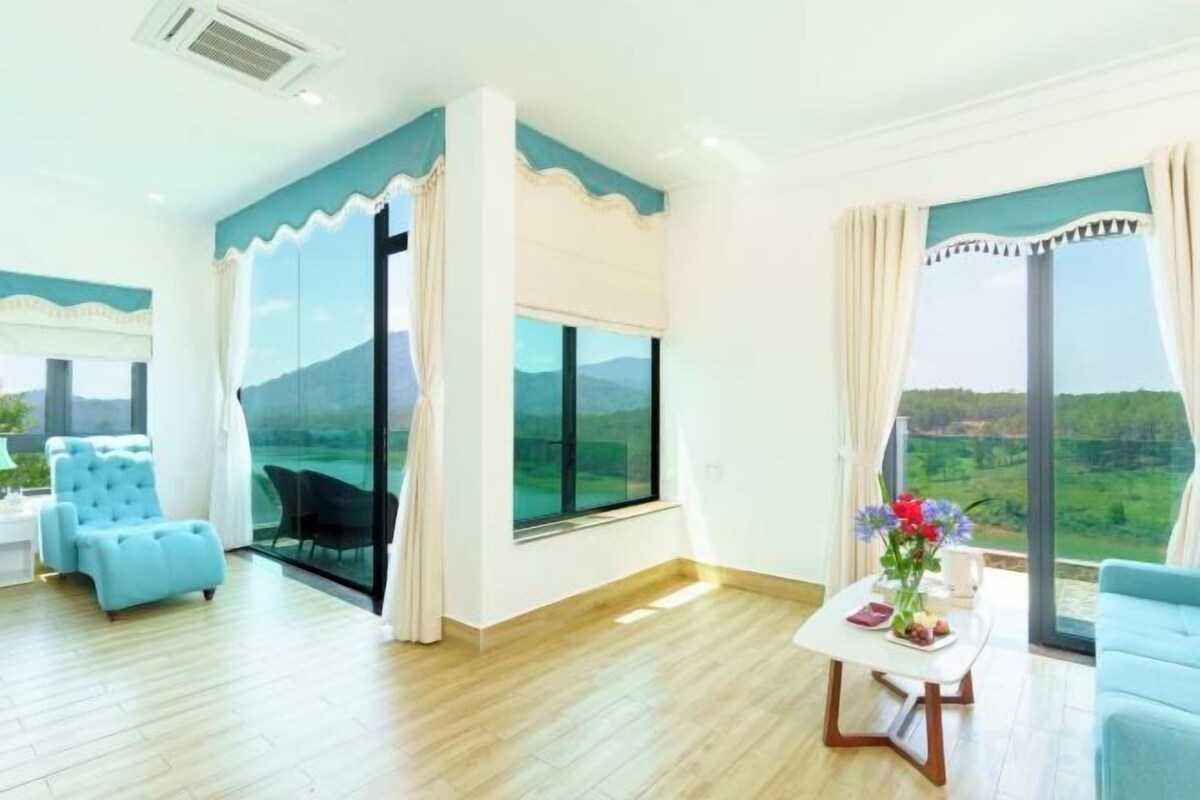 Suite Double Room With Lake View