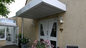 Entrée de l’hébergement