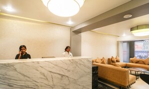 Reception - Treebo Elite Residency - 2 Kms From Railway Station (Belagavi)