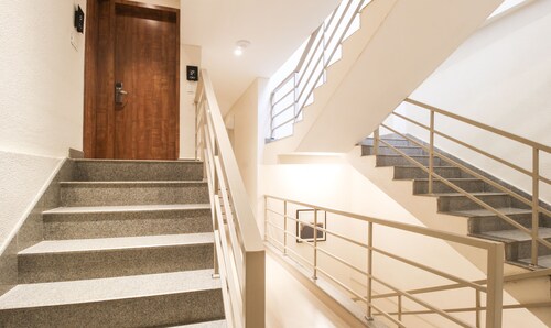 Treebo Elite Residency - 2 Kms From Railway Station