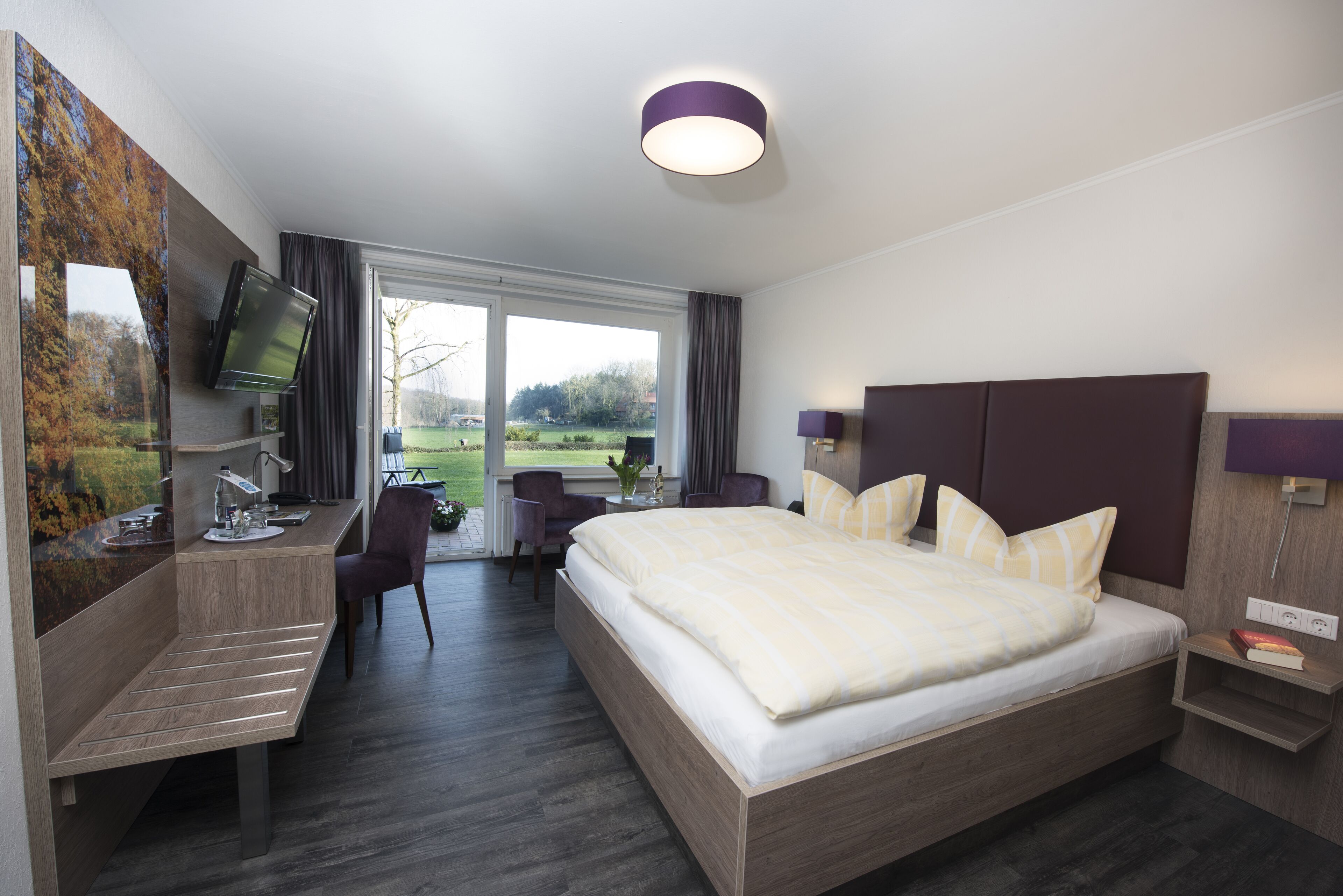 comfort double room, patio | 1 bedroom, desk, laptop workspace, free wifi