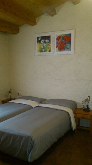 Down duvets, free WiFi, bed sheets