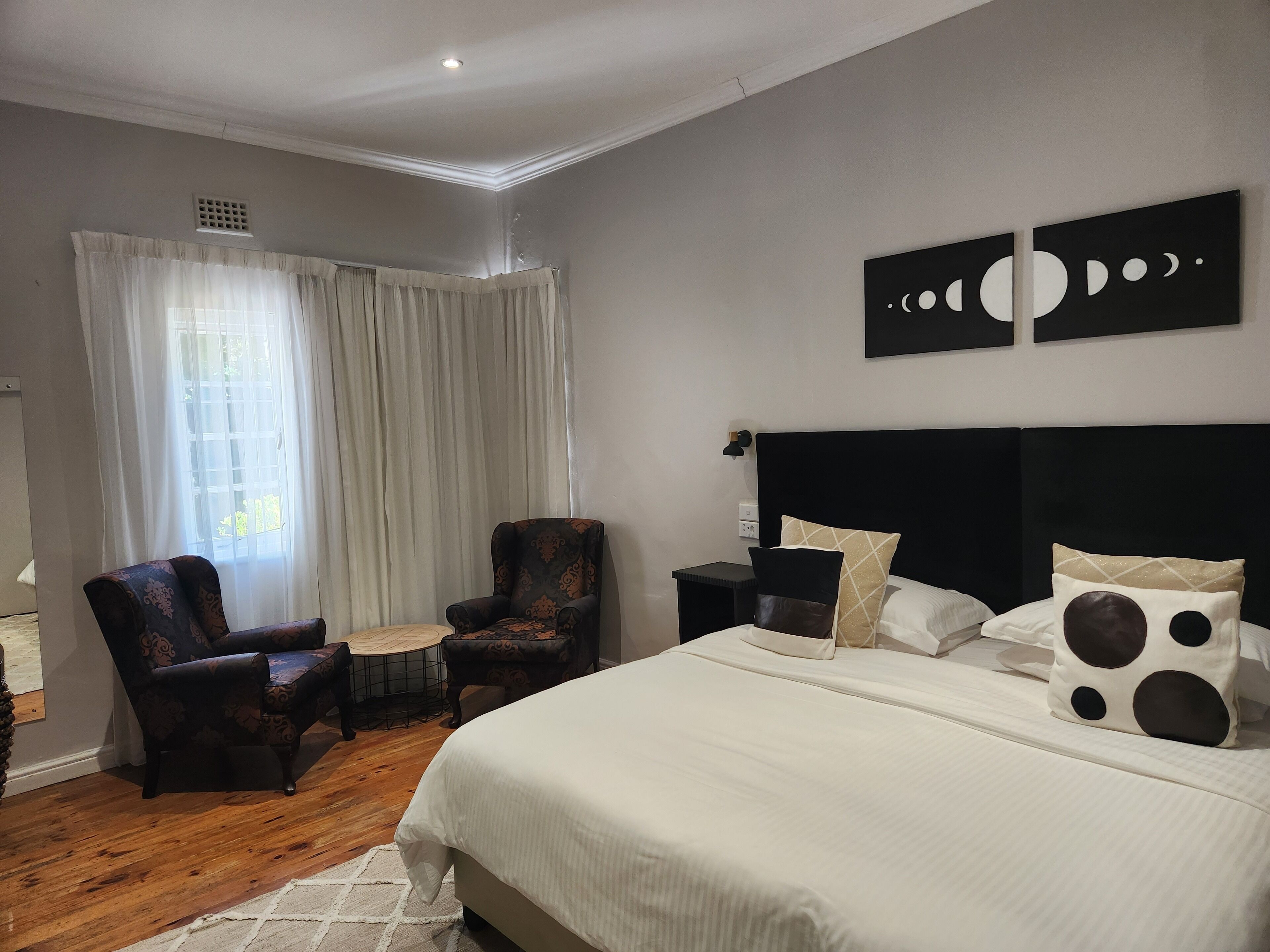 Photo - Little Scotia