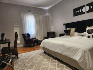 スタンダード ダブルまたはツインルーム | 1 室のベッドルーム、高級寝具、セーフティボックス (室内)、デスク