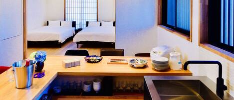 Private Vacation Home | Private kitchenette