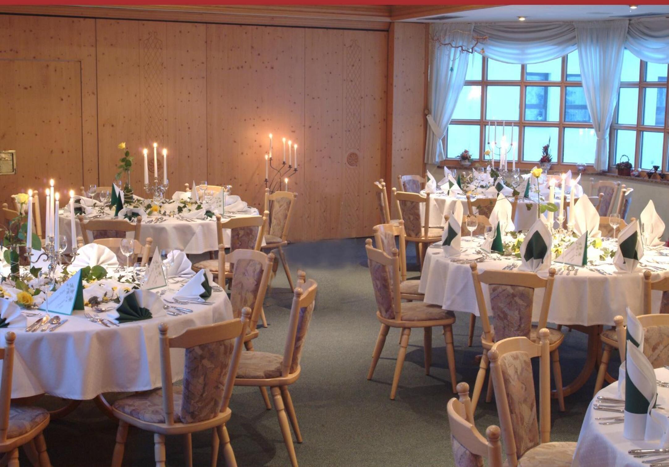 lunch and dinner served, regional cuisine