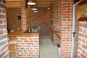 Căn hộ | Bếp riêng | Tủ lạnh, lò vi sóng, lò nướng, bếp nấu