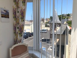 Habitación Deluxe doble, 1 cama de matrimonio, vistas al mar | Vistas desde la habitación