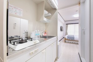 Deluxe Room, Non Smoking, Kitchenette | Private kitchen | Fridge, microwave, stovetop, coffee/tea maker - G-stays Shinjuku (Tokyo)