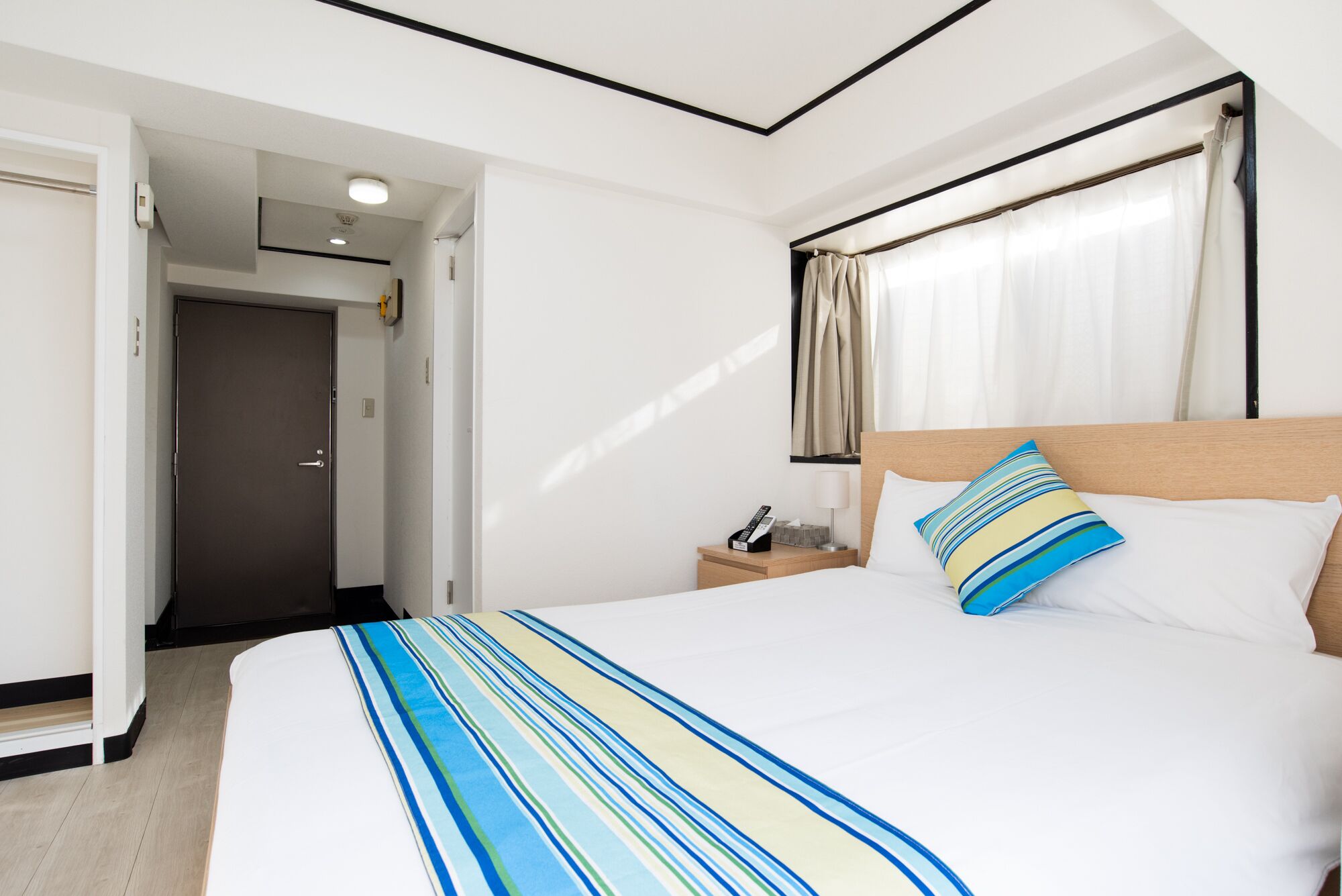 Economy Room, 1 Double Bed, Non Smoking | Individually furnished, desk, iron/ironing board, free WiFi