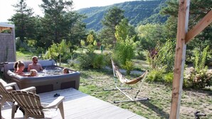 Bain à remous extérieur