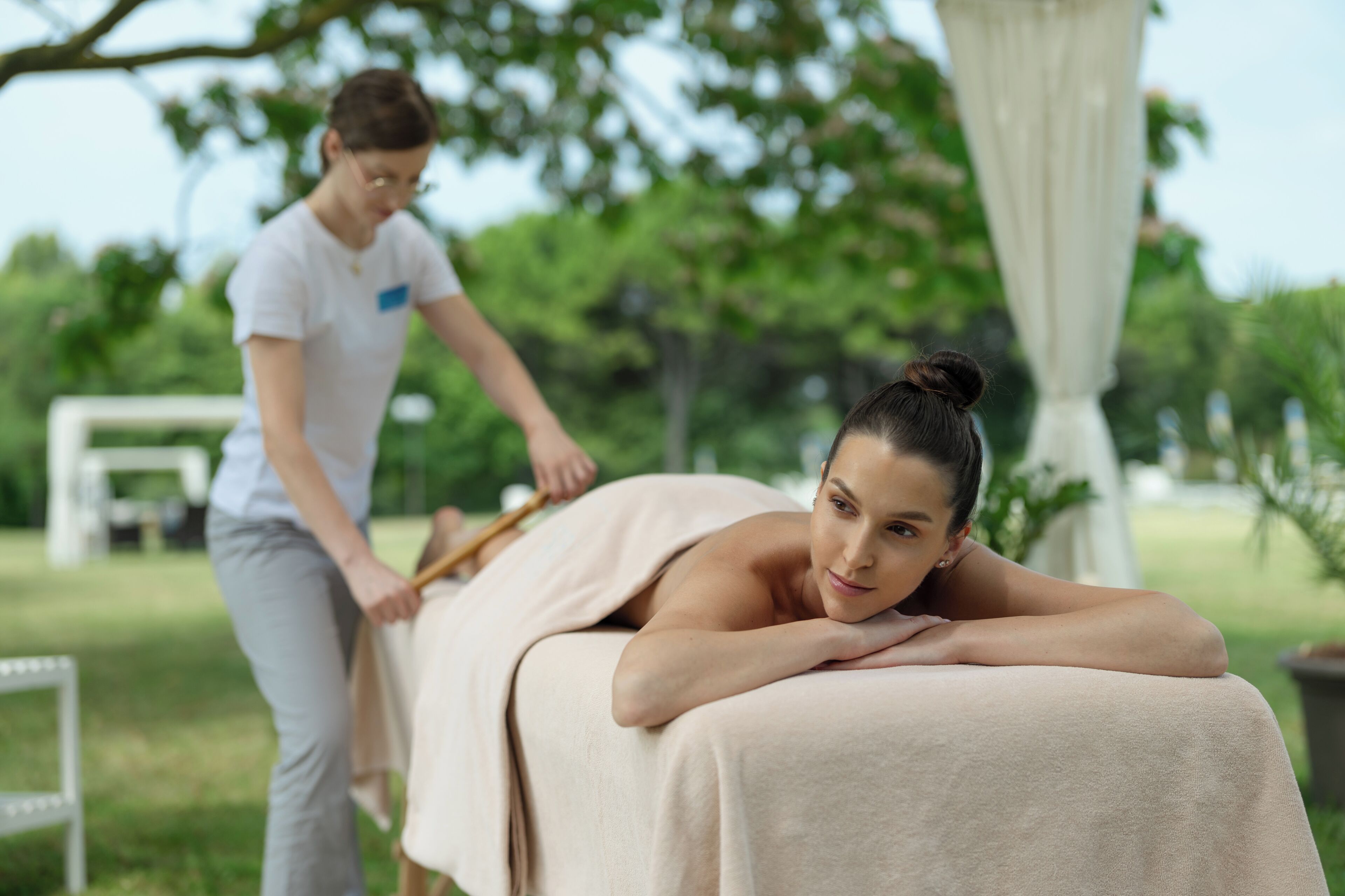 Sauna, Whirlpool, Dampfbad, Türkisches Bad/Hamam, Körperbehandlungen