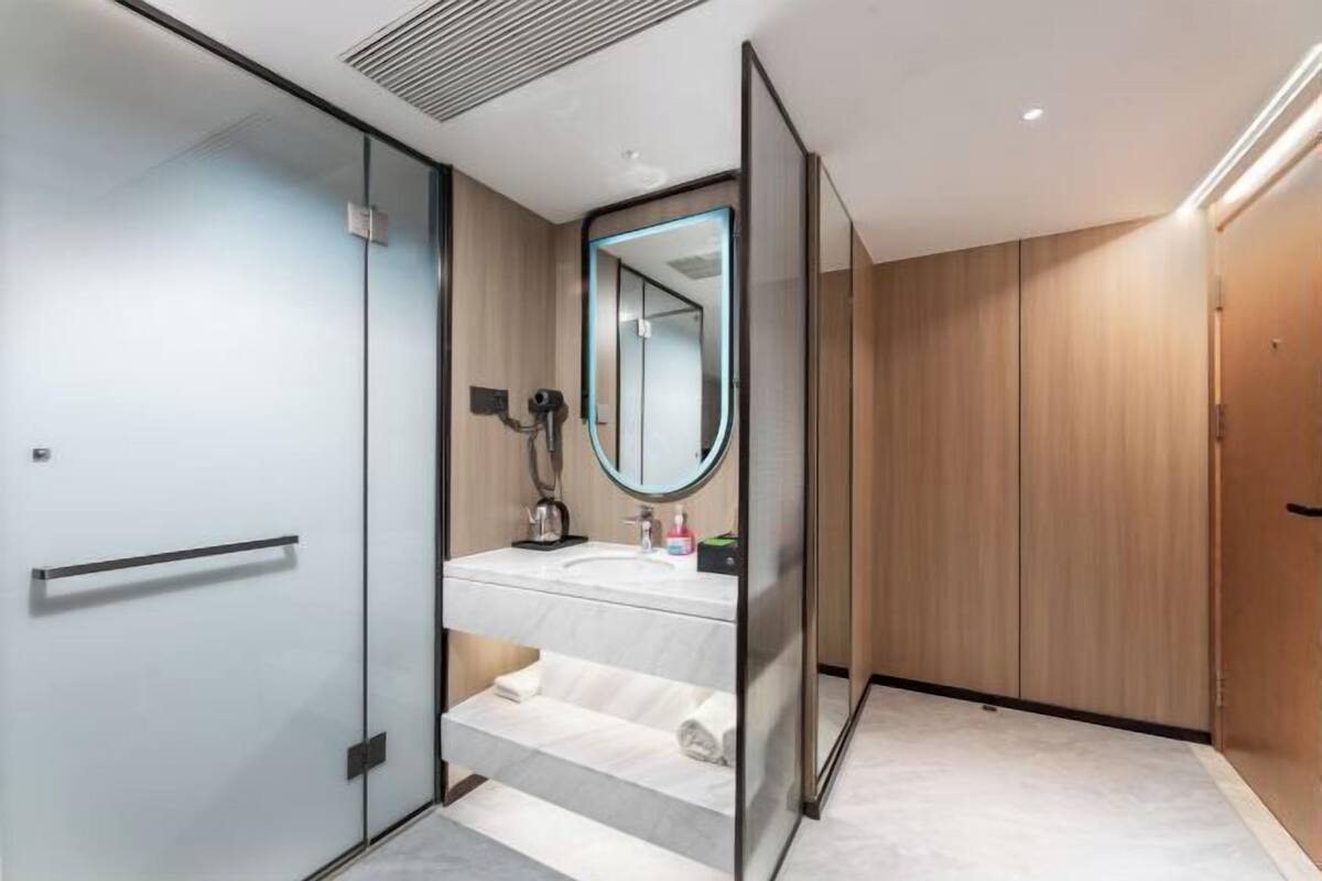 Bathroom | Shower, free toiletries, hair dryer, slippers